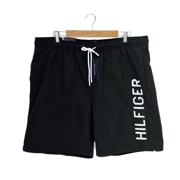 Tommy Hilfiger Men’s XXL Swim Trunks Black & White Mesh Lined Beach New NWT - Picture 1 of 7